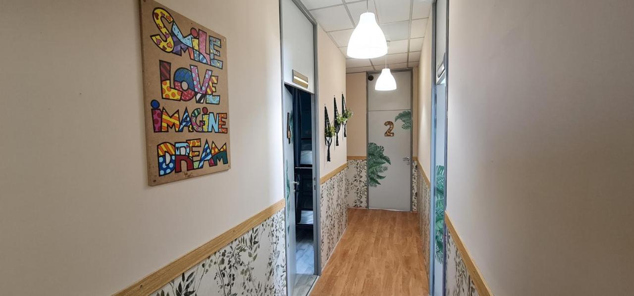 Green Hostel Madrid Gran Via Екстер'єр фото